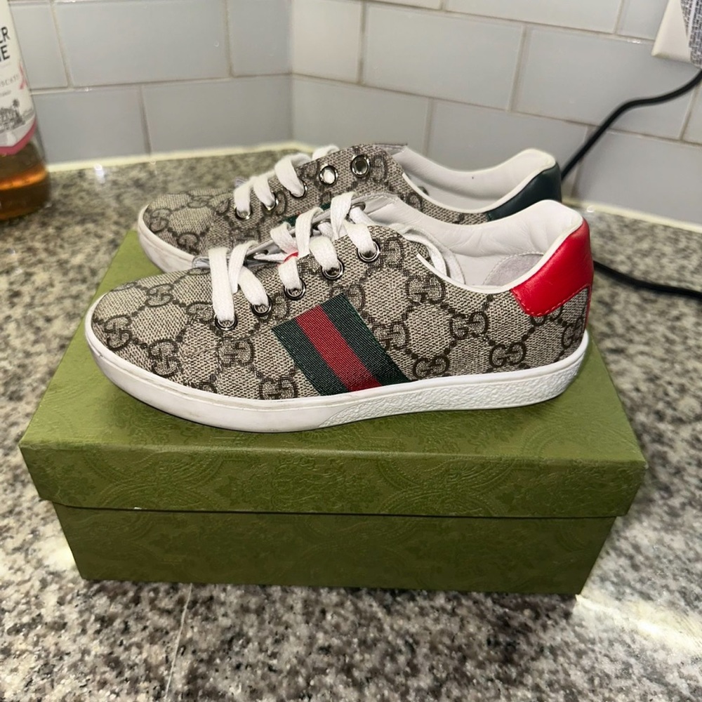 Kid Gucci shoes
